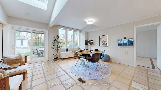 Additional image 13 of 114 Lord Seaton Rd