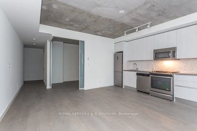Additional image 3 of 111 Bathurst St Unit 423