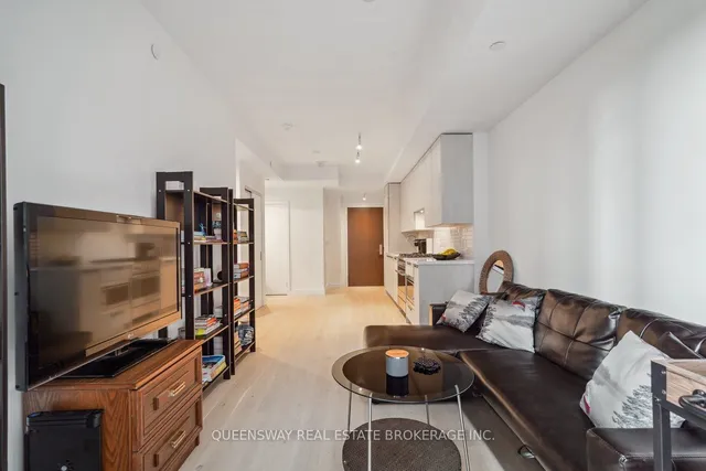Additional image 5 of 160 Kingsway Cres Unit 307
