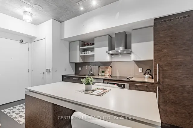 Additional image 7 of 1030 King St Unit 308