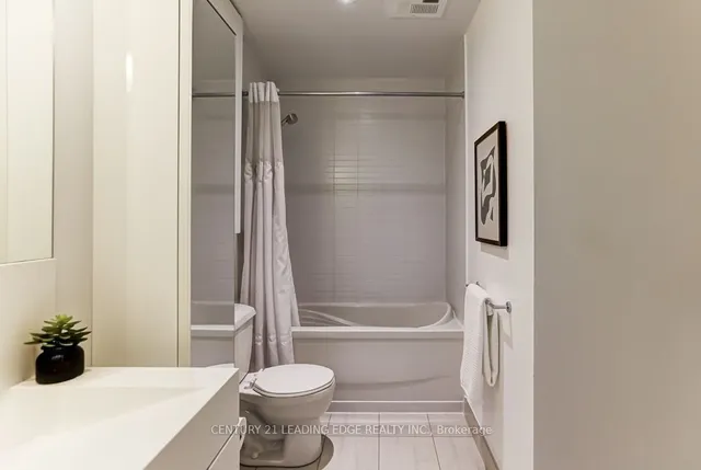 Additional image 24 of 110 Charles St Unit 3106