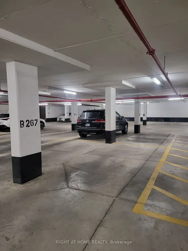 Additional image 12 of 889 Bay St Unit 202