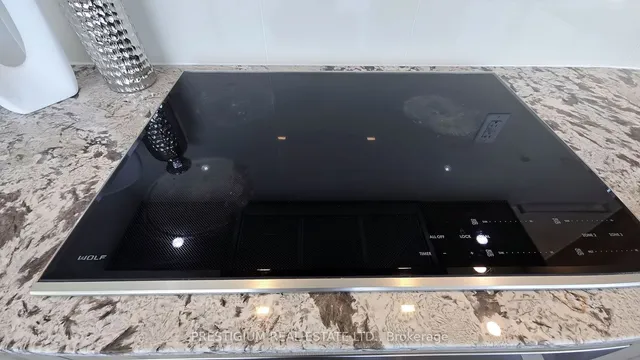 Additional image 8 of 1 Bloor St Unit 4204