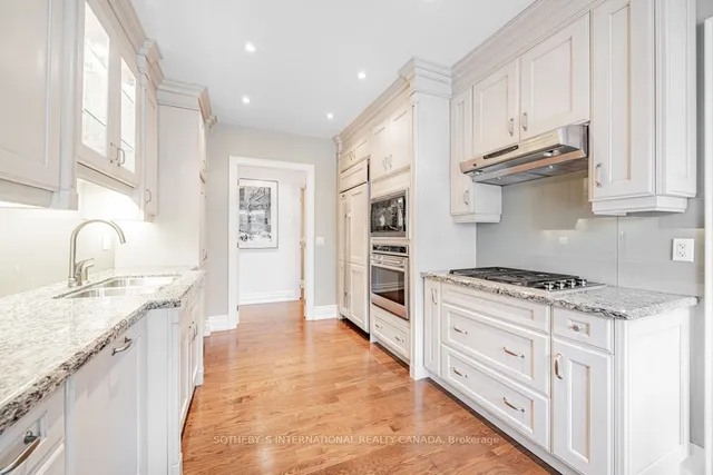 Additional image 13 of 20 Burkebrook Pl Unit 432