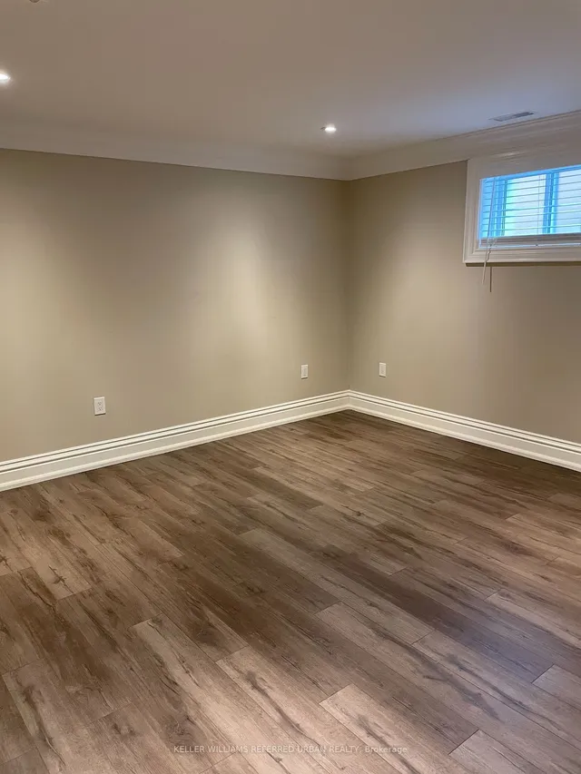 Additional image 18 of 141 Gracefield Ave