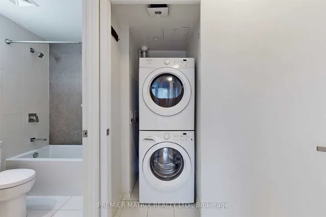 Additional image 27 of 125 Peter St Unit 1401