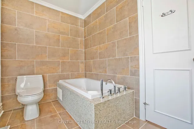 Additional image 20 of 9 Shady Oaks Cres