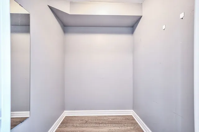 Additional image 19 of 33 University Ave Unit 2506