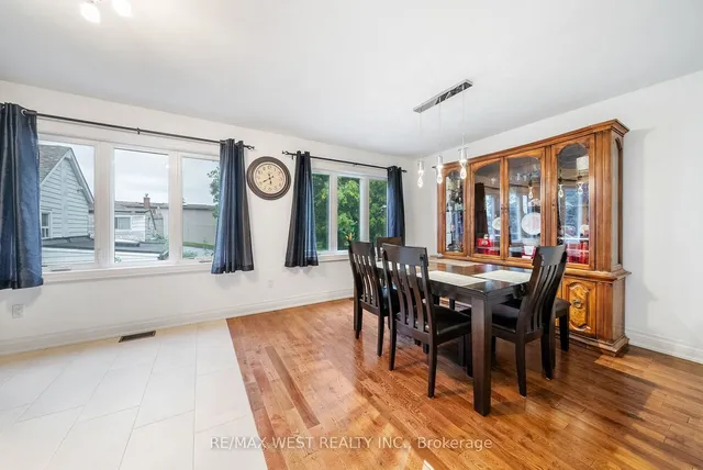 Additional image 7 of 1301 Woodbine Ave