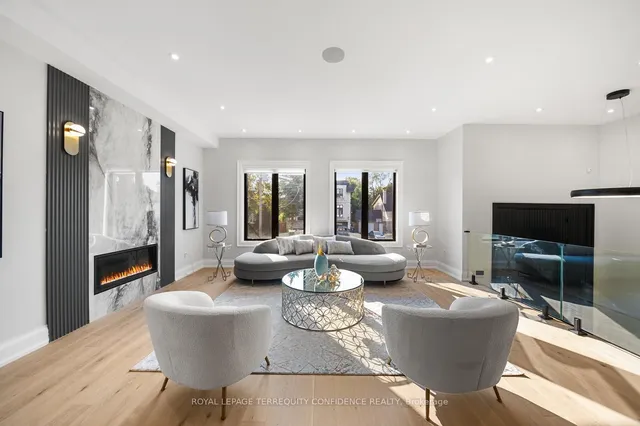 Additional image 4 of 422 Hounslow Ave