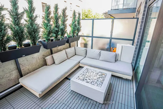 Additional image 27 of 1888 Queen St Unit 206