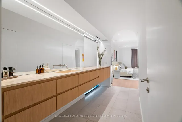 Additional image 27 of 199 Balmoral Ave