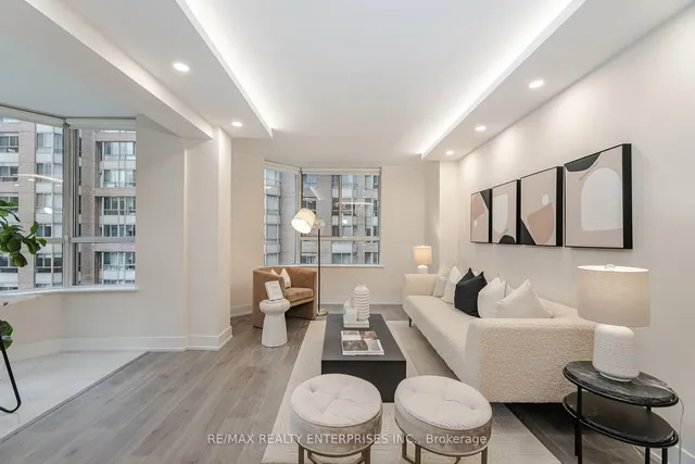 Additional image 20 of 717 Bay St Unit 701