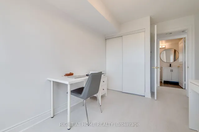 Additional image 25 of 5 Northtown Way Unit 702