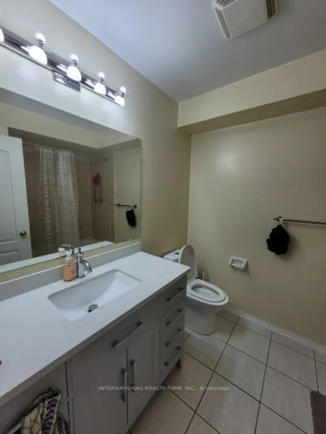 Additional image 22 of 23 Hackett Ave