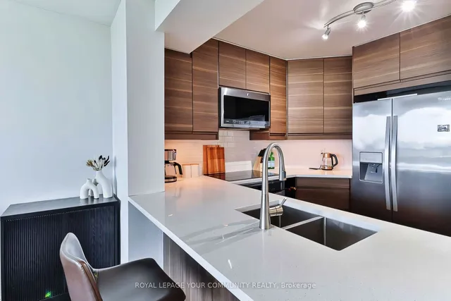 Additional image 7 of 2285 Lake Shore Blvd Unit 2309