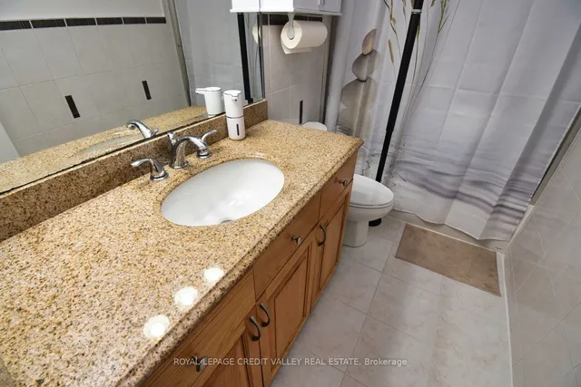 Additional image 24 of 5 Frith Rd Unit 410