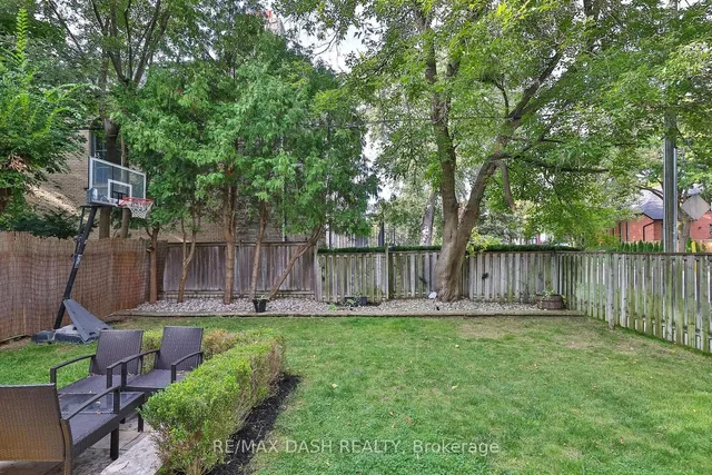 Additional image 2 of 550 Deloraine Ave