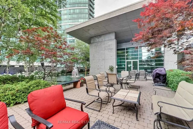 Additional image 4 of 81 Navy Wharf Crt Unit 201