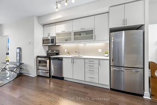 Additional image 18 of 28 Ted Rogers Way Unit PH06