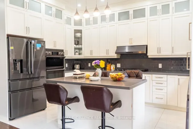 Additional image 8 of 721 Midland Ave