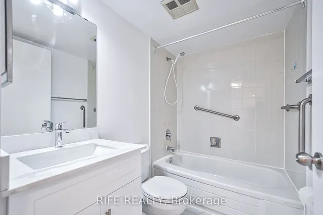 Additional image 18 of 330 Alton Towers Circ Unit 1603