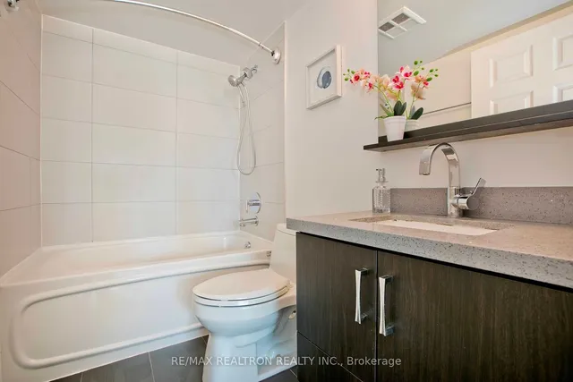 Additional image 16 of 7 Lorraine Dr Unit 701