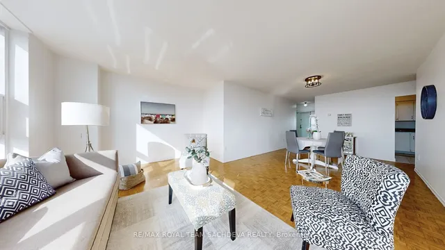 Additional image 5 of 3380 Eglinton Ave Unit 1709