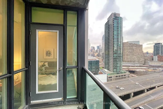 Additional image 26 of 18 Harbour St Unit 1806