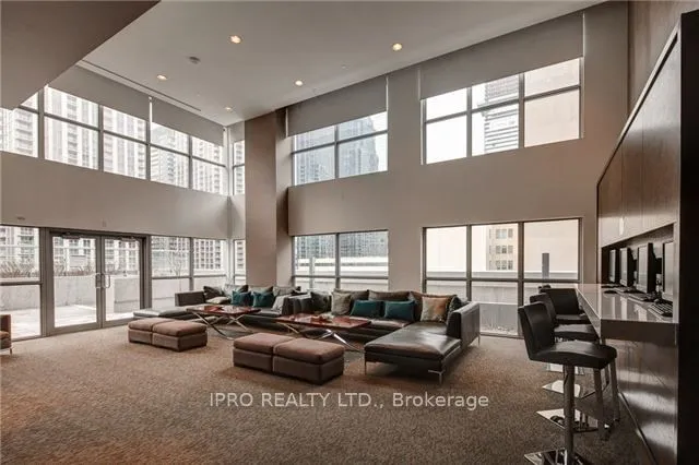 Additional image 6 of 386 Yonge St Unit 708