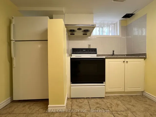 Additional image 17 of 34 Shippigan Cres