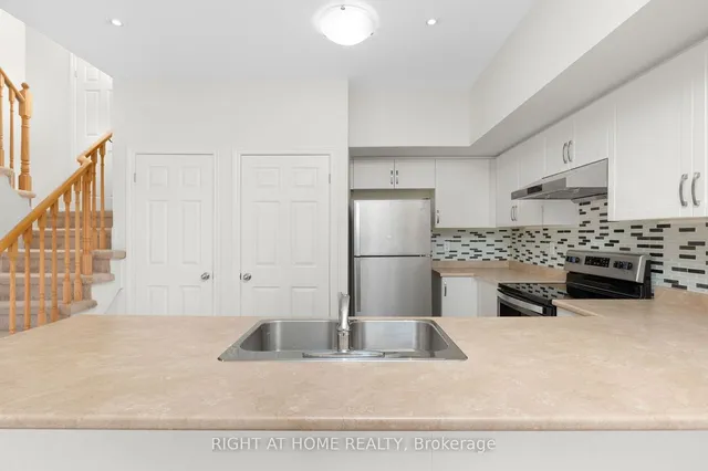 Additional image 9 of 1 Eaton Park Lane Unit 20