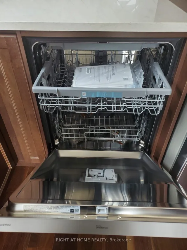 Additional image 8 of 2789 Eglinton Avenue East Ave Unit 423