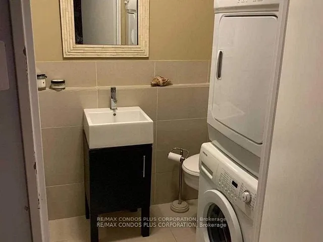 Additional image 9 of 55 Harbour Sq Unit 1417