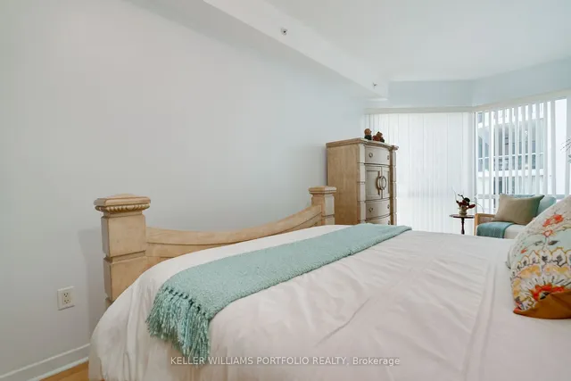 Additional image 11 of 71 Front St Unit 413