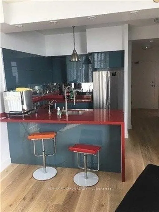 Additional image 2 of 5 Marine Parade Dr Unit 917