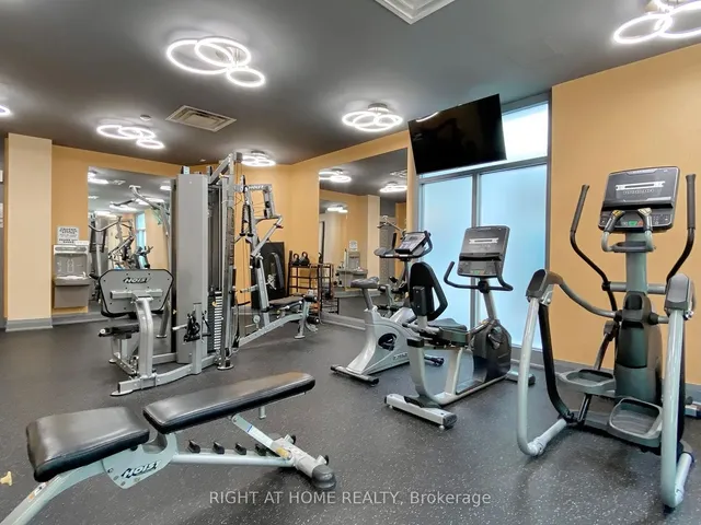 Additional image 31 of 3840 Bathurst St Unit 612