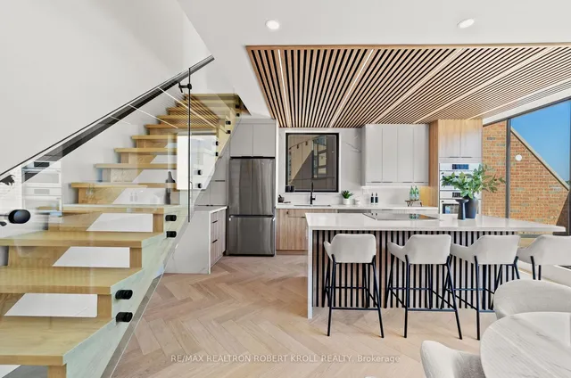 Additional image 10 of 55A Avenue Rd Unit 602