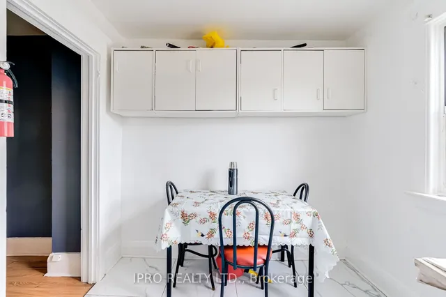 Additional image 18 of 16 Pryor Ave