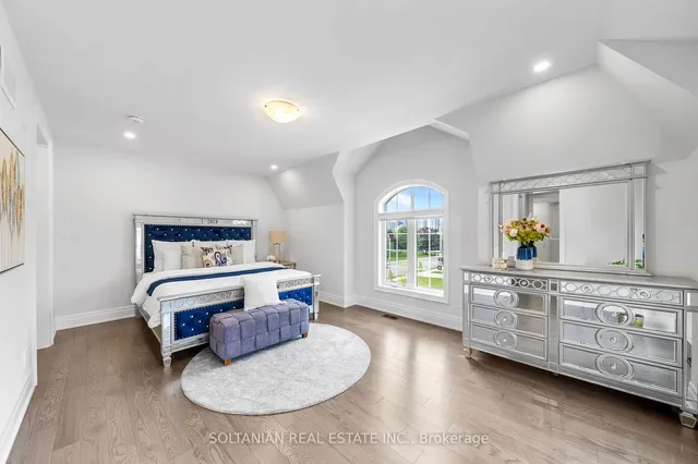 Additional image 26 of 168 Cummer Ave