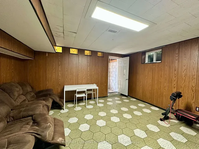 Additional image 16 of 17 Brookridge Dr