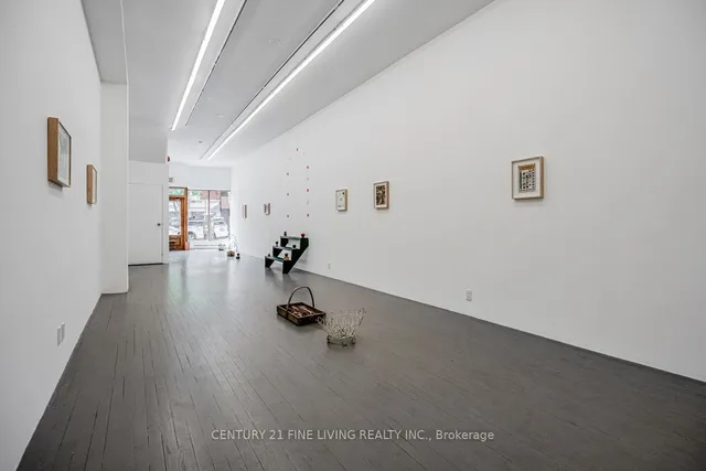 Additional image 10 of 3048 Dundas St