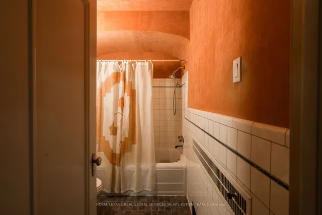 Additional image 27 of 23 Dewbourne Ave