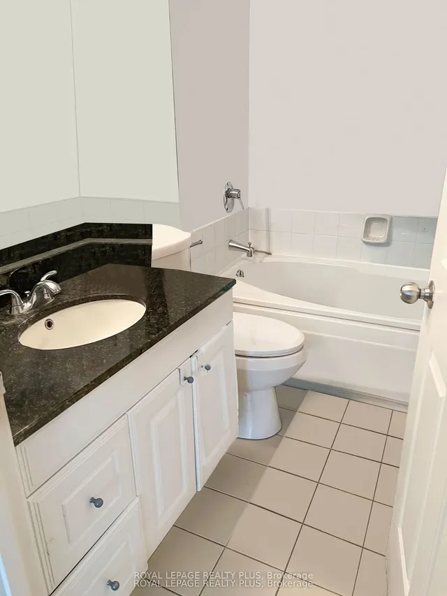 Additional image 16 of 44 Gerrard St Unit 1601