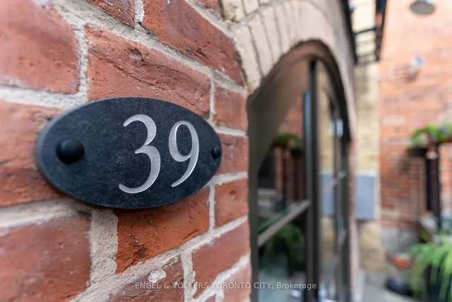 39 Old Brewery Lane Unit 4