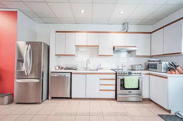 Additional image 27 of 240 Pellatt Ave