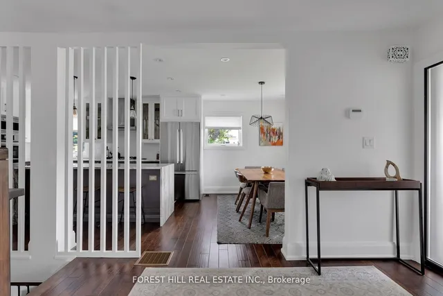 Additional image 3 of 2567 Lake Shore Blvd