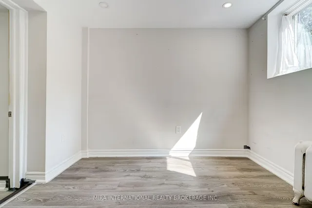 Additional image 34 of 11 Laxton Ave