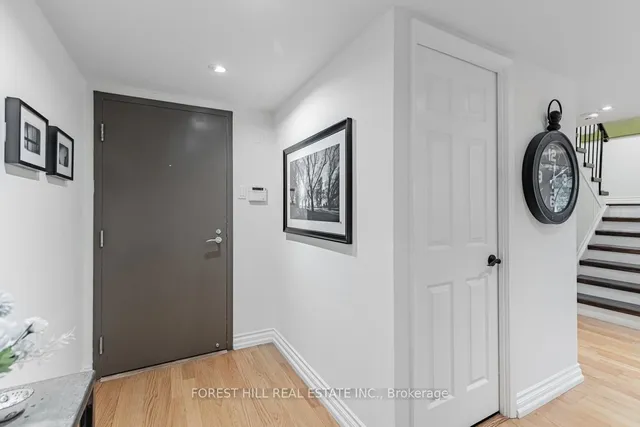 Additional image 2 of 360 Bloor St Unit 110