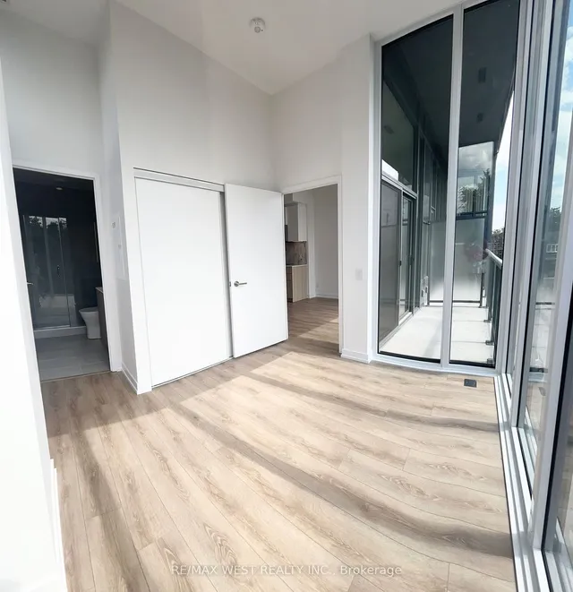 Additional image 14 of 500 Dupont St Unit 216